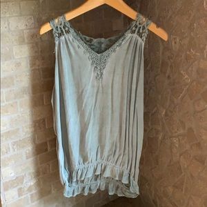 Lace detailed tank